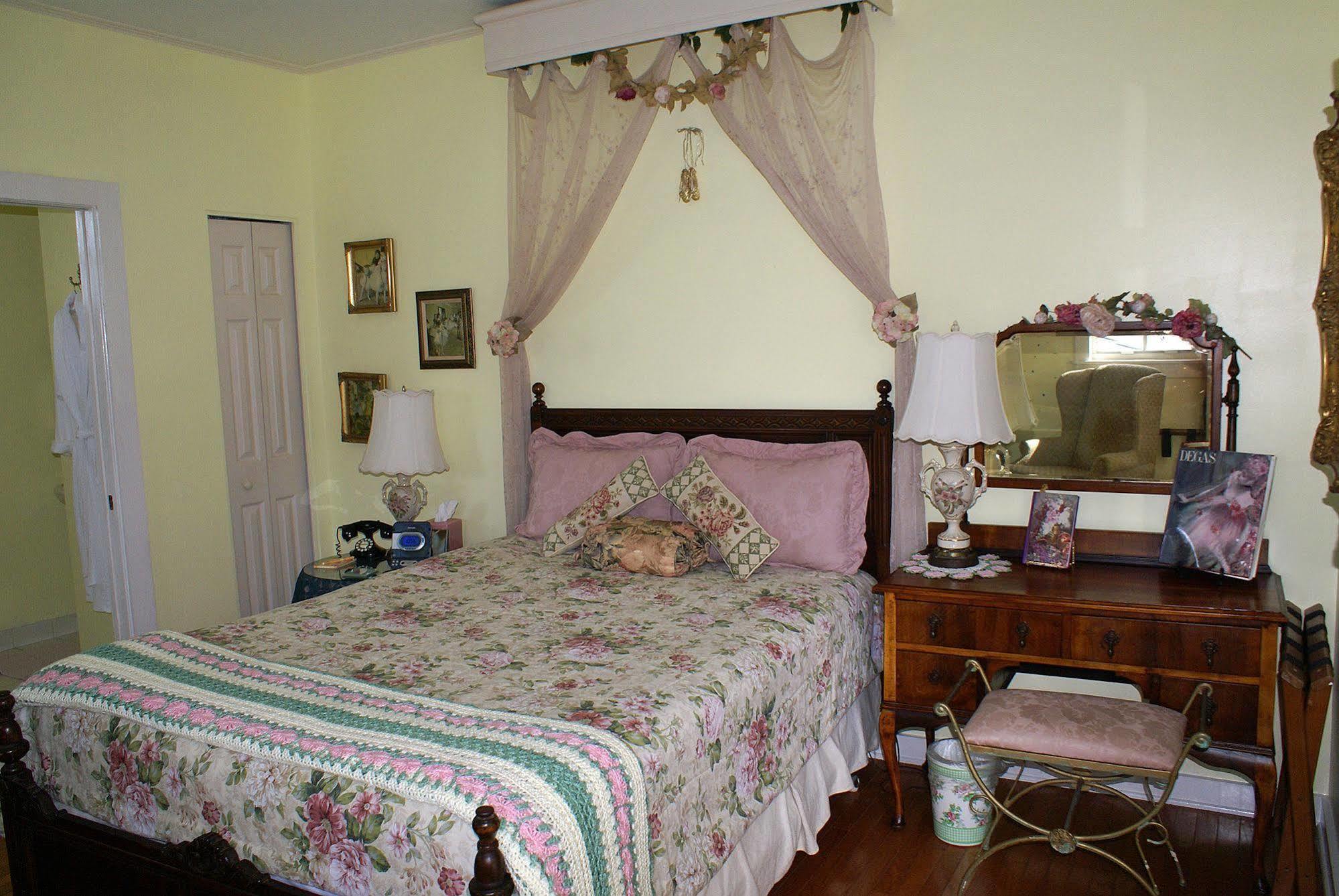 Sabal Palm House Bed And Breakfast Lake Worth Beach Exteriér fotografie